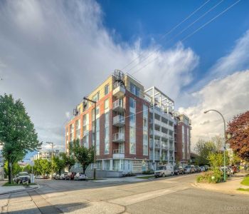 MLS# R2880499
