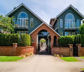 MLS# R2886166