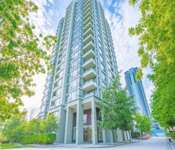 MLS# R2886948