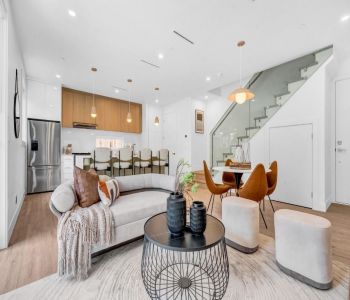 MLS# R2889590