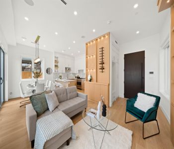 MLS# R2893004